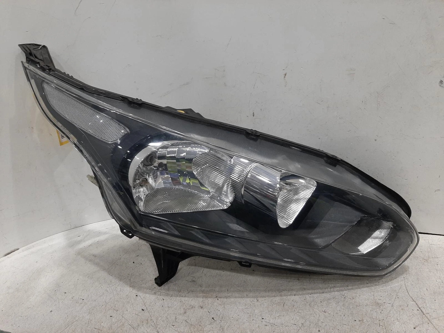 Ford Transit Connect Mk2 O/S Drivers Right Front Headlight Headlamp 