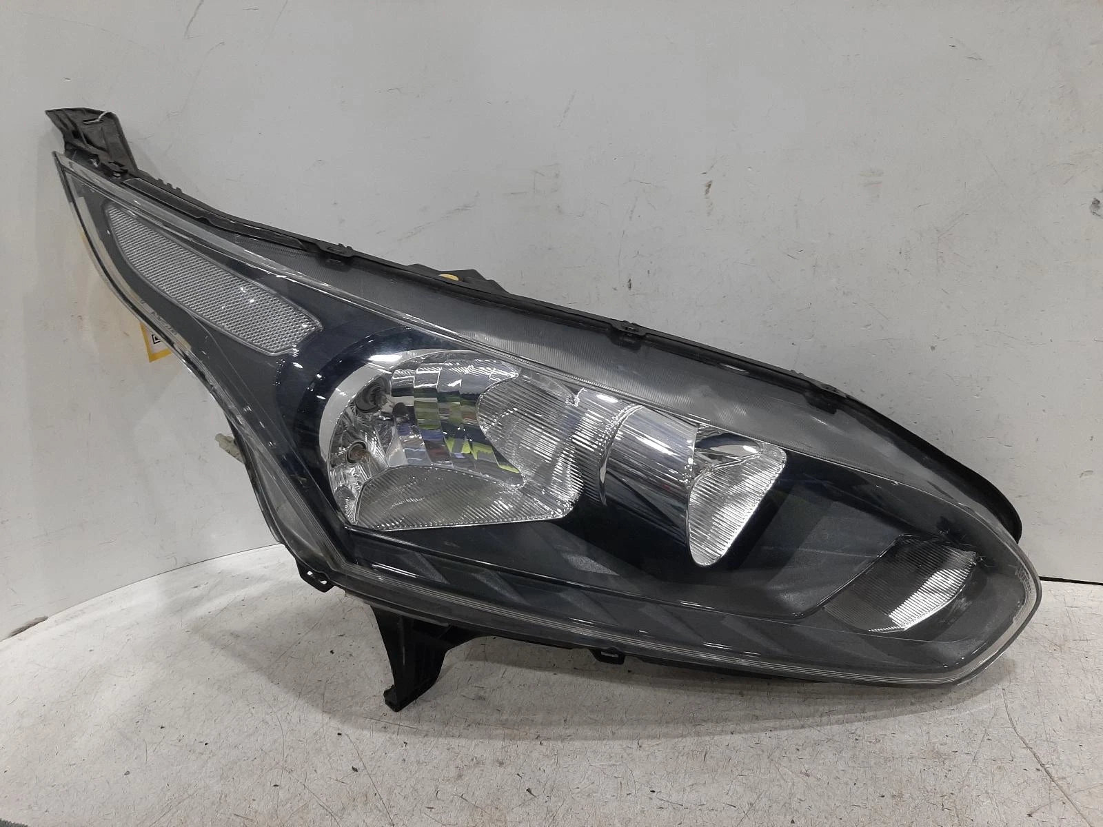 Ford Transit Connect Mk2 O/S Drivers Right Front Headlight Headlamp 