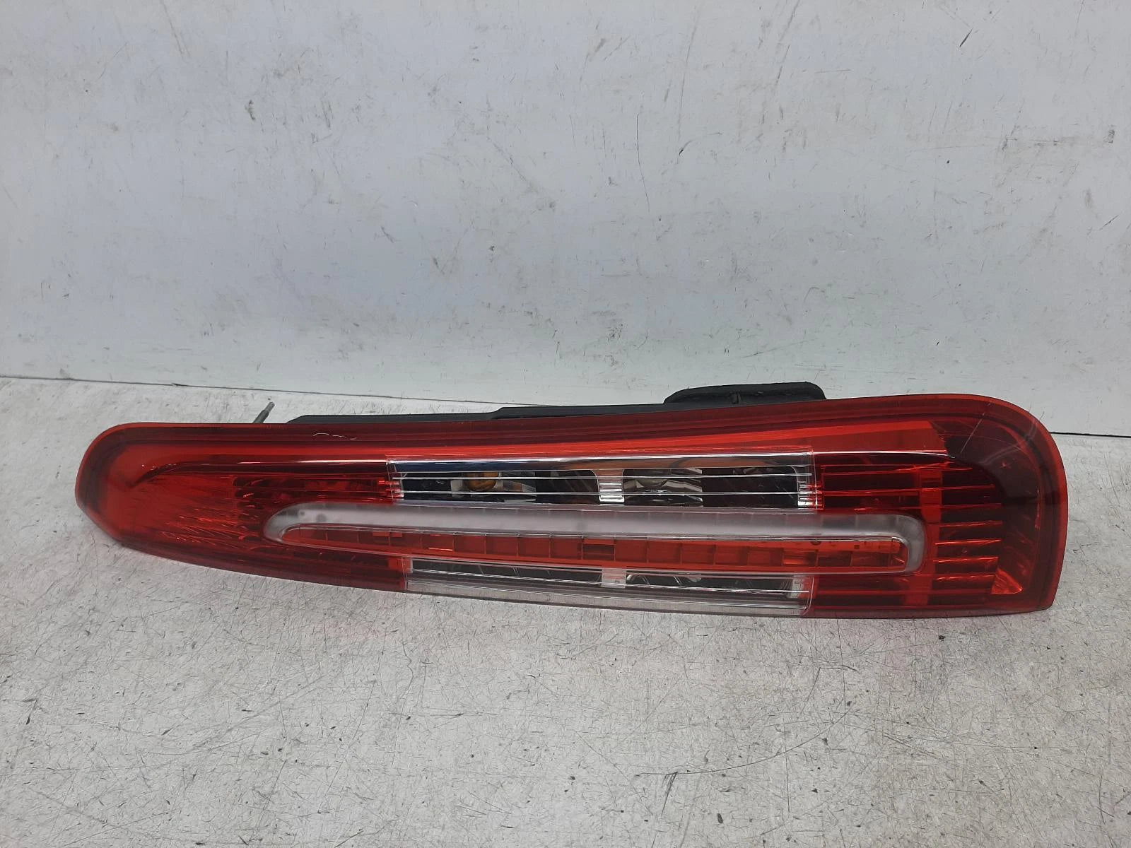 Ford Focus C Max Mk1 Facelift O/S Drivers Right Rear Taillight Tail Light 