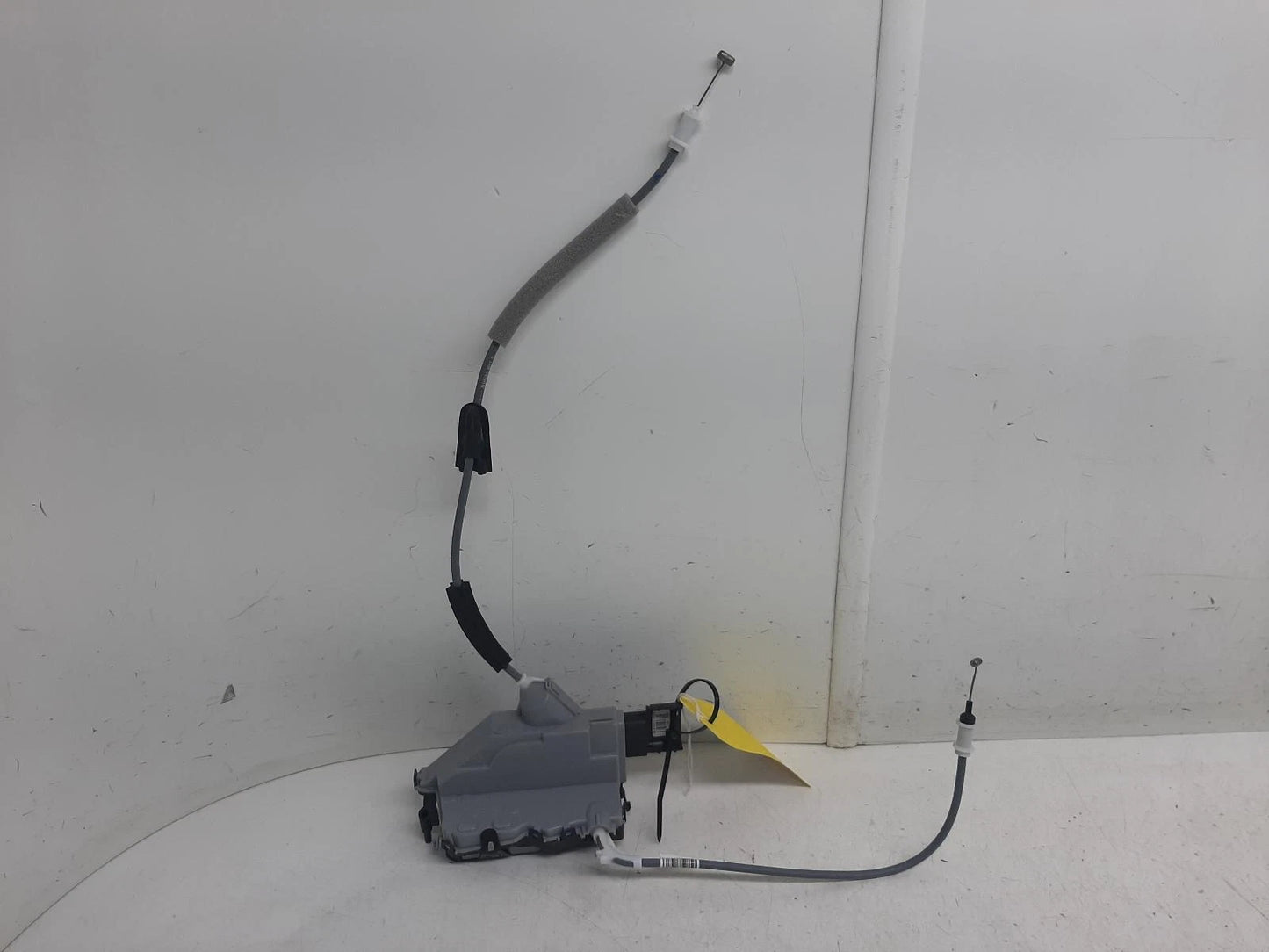 Peugeot 2008 Mk2 O/S Drivers Right Rear Door Lock Assembly 