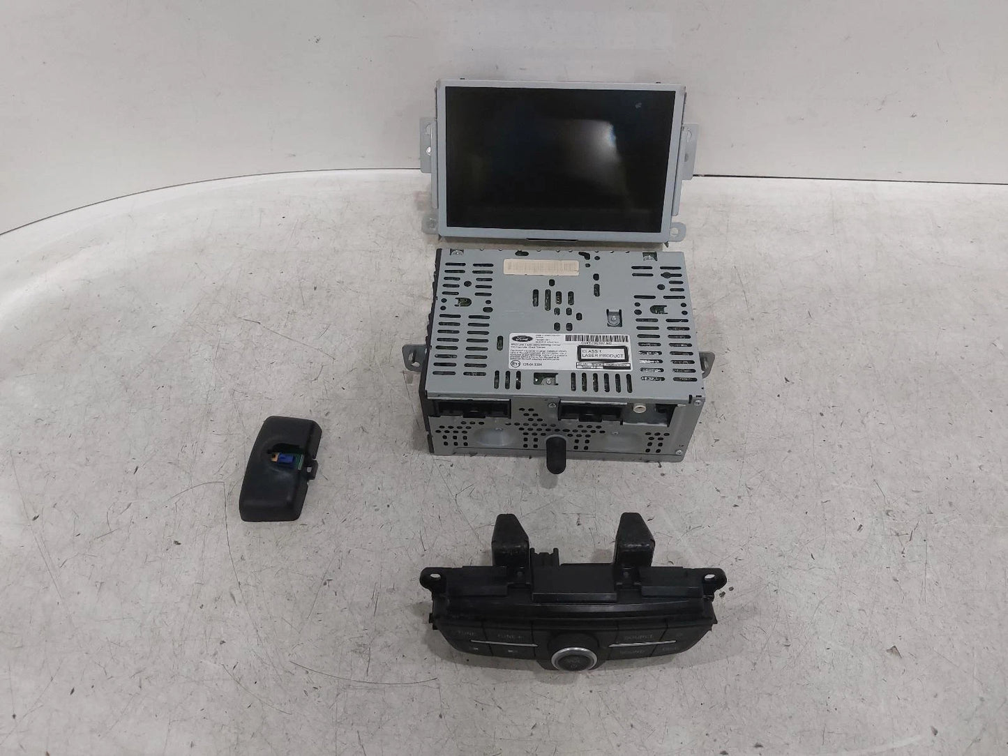 Ford Kuga Mk2 OEM Radio/CD/Stereo Head Unit No Code Available 
