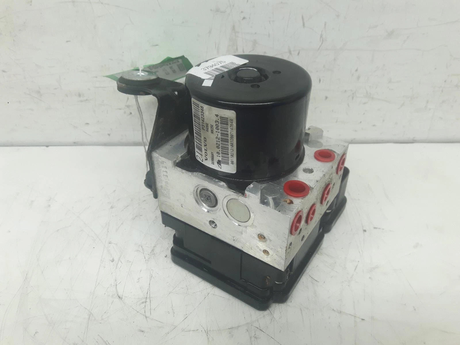 Volvo V60 Mk1 ABS Pump/Modulator D4204T14 