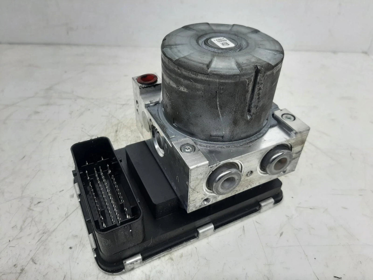 Volvo Xc60 2.0L Diesel Abs Pump/Modulator 32214772 
