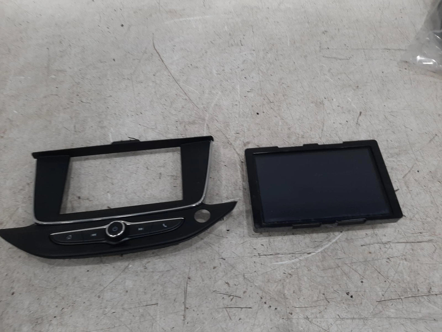 Opel Astra Mk7 (K) RADIO DISPLAY 