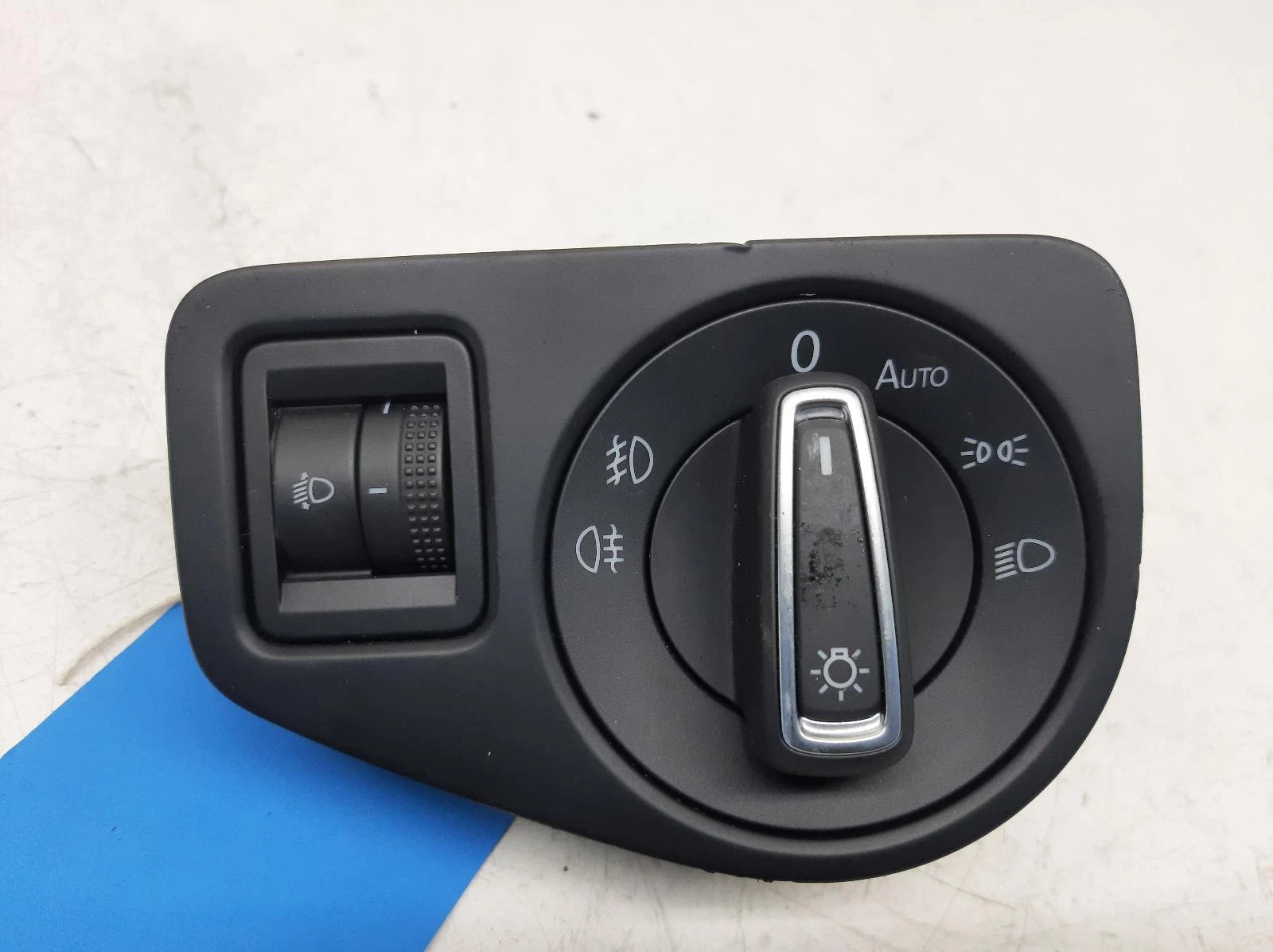 Volkswagen Golf Mk7 (5G) Headlight Headlamp Switch Dial 