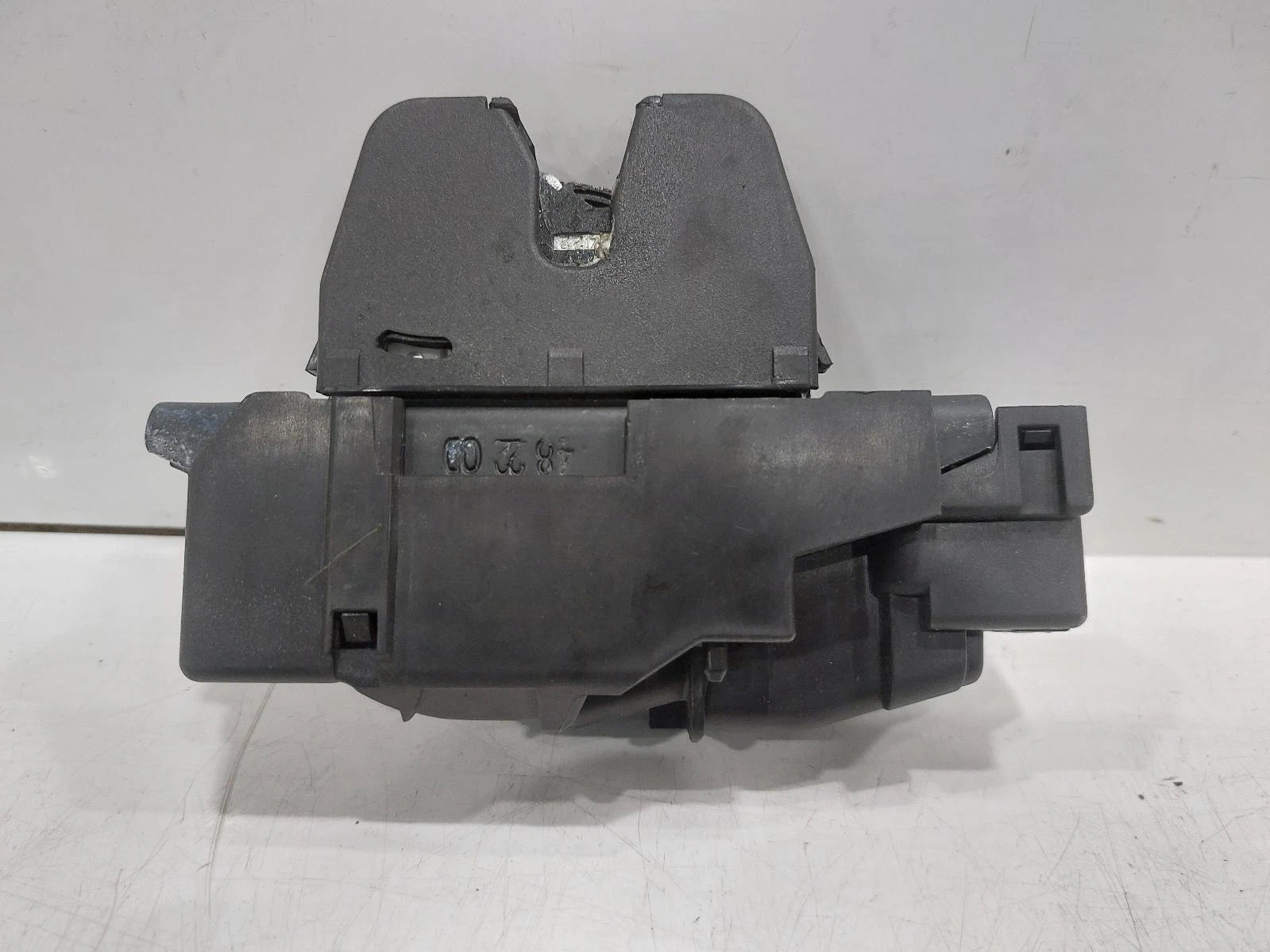 Peugeot 308 Mk3 Tailgate Lock Assembly 