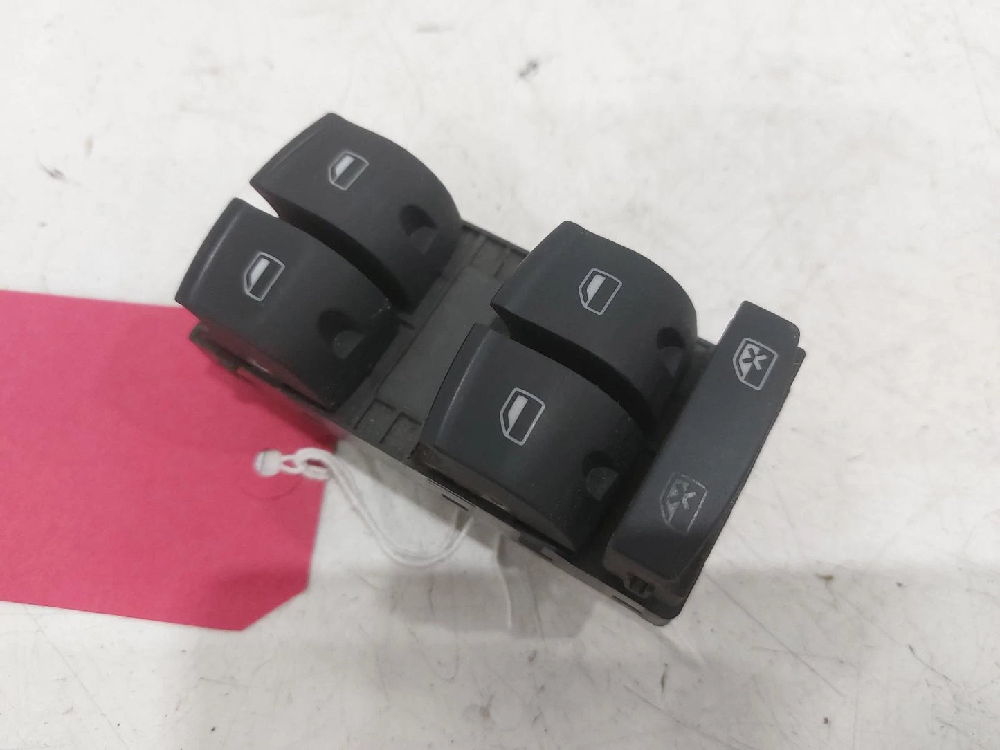 Audi A3 Mk2 (8P) O/S Right Front Drivers Master Window Switches 