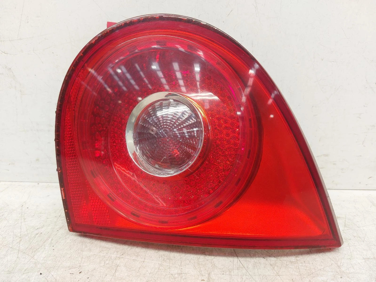 Volkswagen Golf Mk5 Inner O/S Right Rear Bulb Type Taillight Tail Light 
