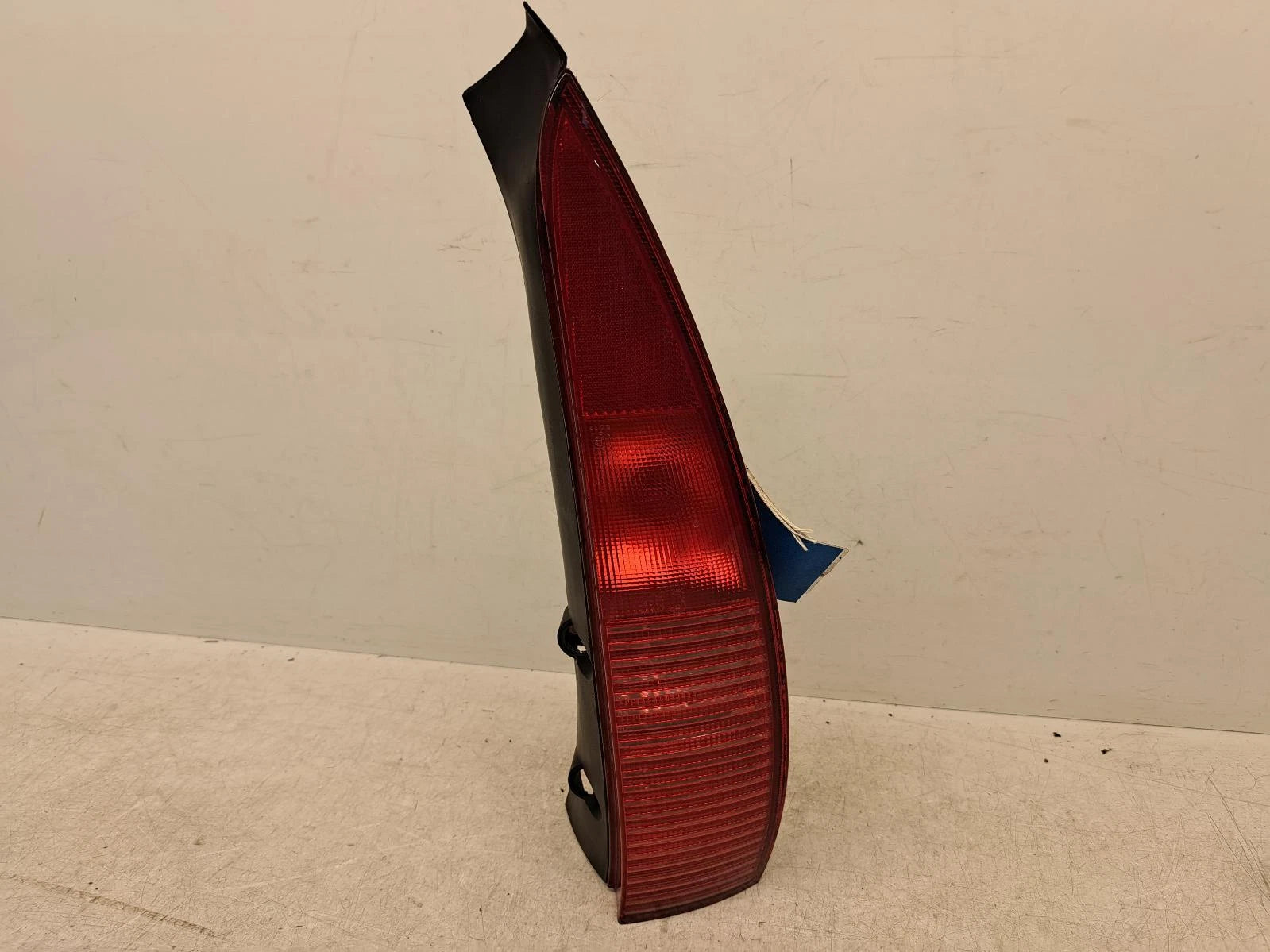 Citroen C5 Passengers Left lower Rear Taillight Tail Light 
