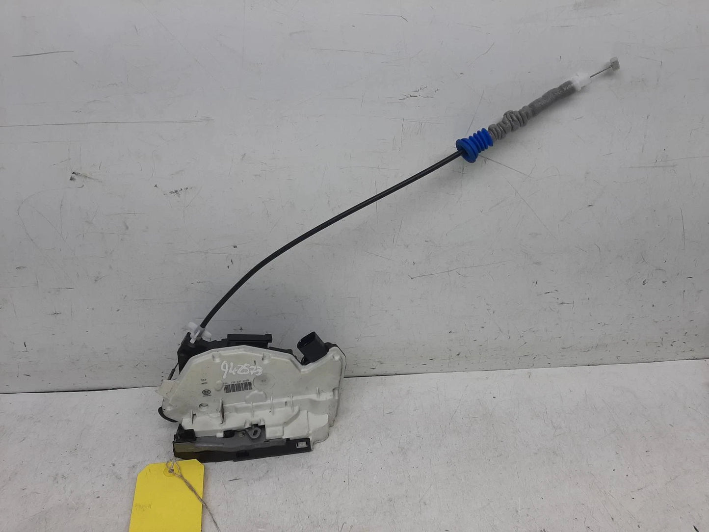 Volkswagen Up Mk1 N/S Passenger Left Front Door Lock Assembly 