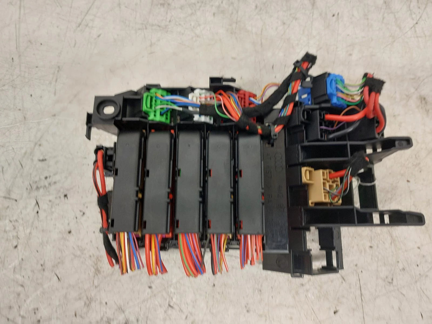 Volkswagen Touareg Mk3 (CR) Fuse Box 