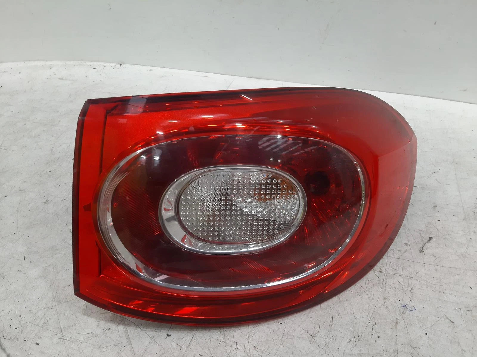 Volkswagen Tiguan Mk1 Outer O/S Drivers Right Rear Taillight Tail Light 