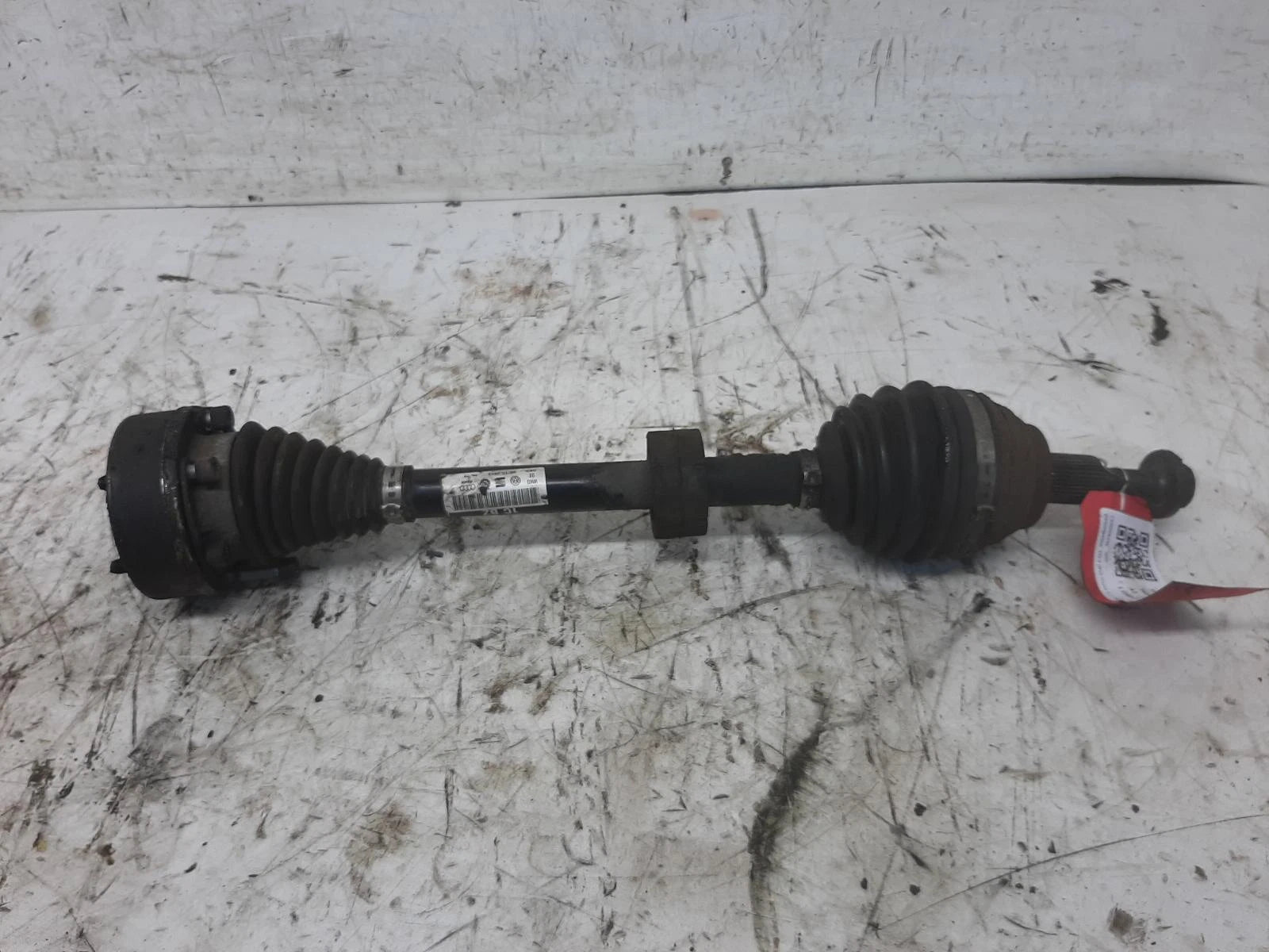 Audi A3 Mk3 (8V) N/S Passengers Left Front Driveshaft 