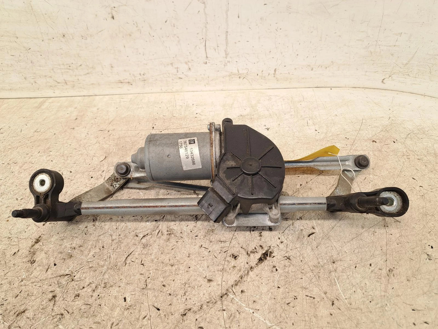 Opel Corsa E Rhd Front Wiper Motor With Linkage 
