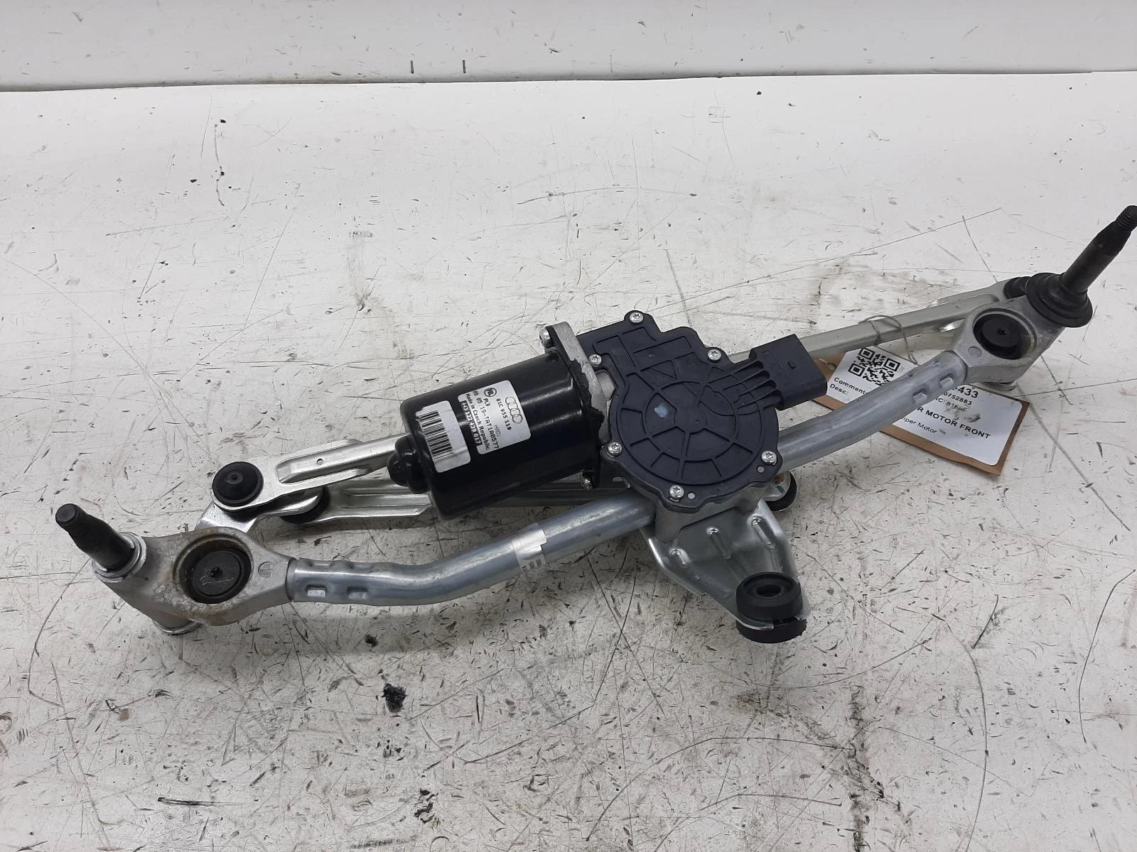 Audi Q2 Front Wiper Motor With Linkage 81C 955 119 