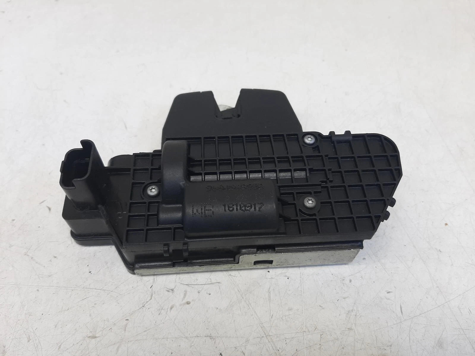 Peugeot 208 Mk1 Tailgate Lock Assembly 