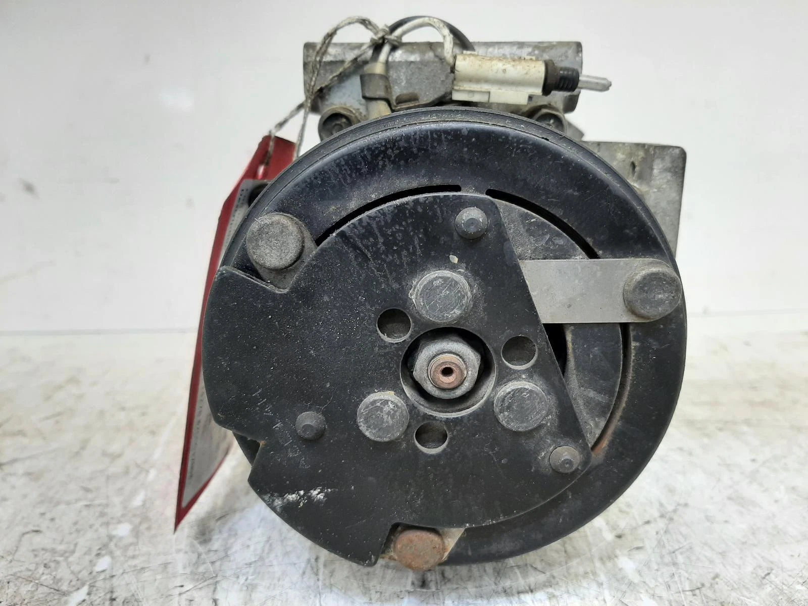 Renault Clio Ii 1.2L Petrol AIR CON A/C COMPRESSOR PUMP 