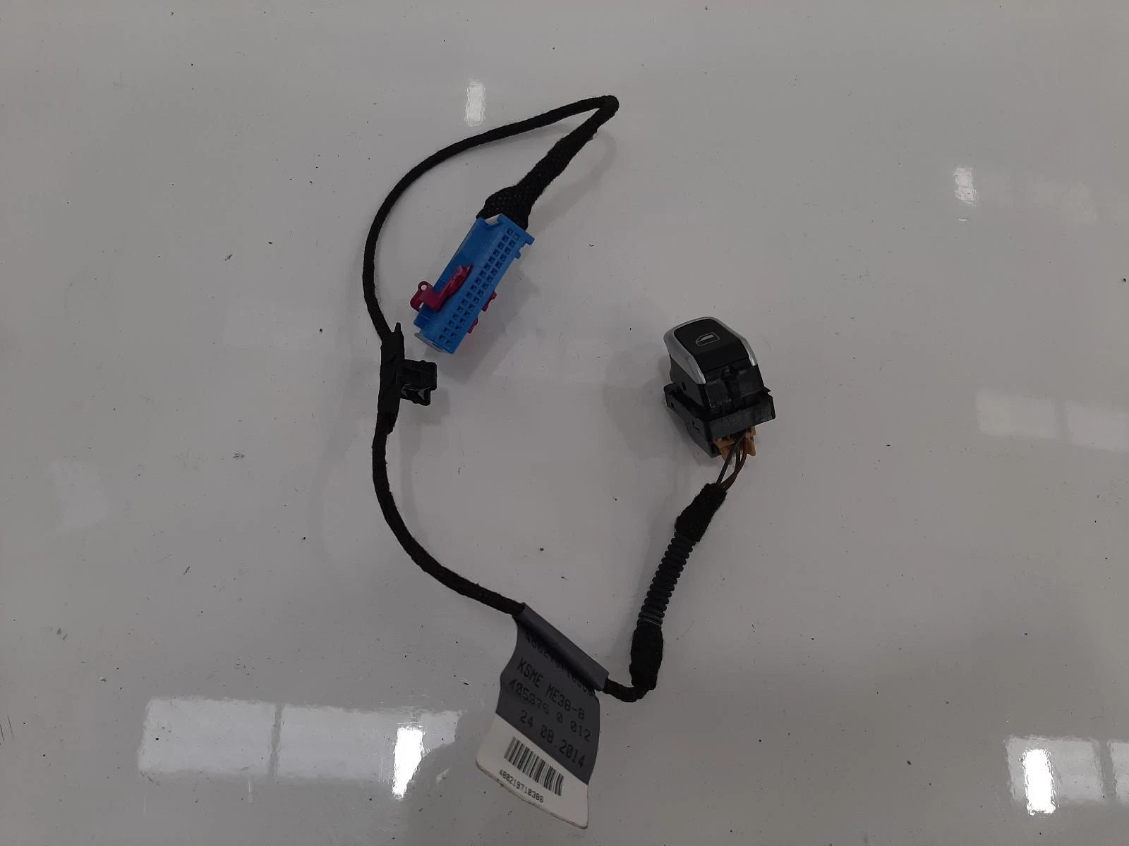 Audi Q5 Mk1 (8R) FrontLeft Window Switch 
