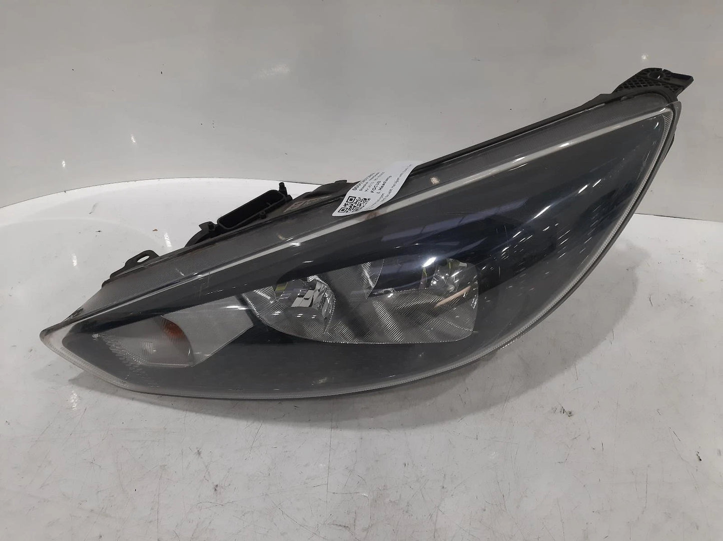 Ford Focus Mk3 N/S Passengers Left Front Halogen Headlight Headlamp 