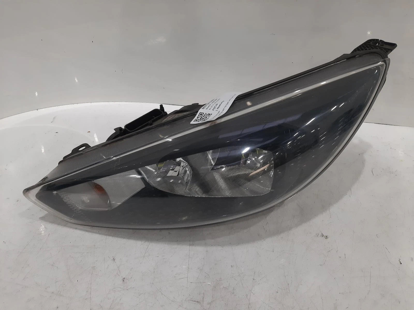 Ford Focus Mk3 N/S Passengers Left Front Halogen Headlight Headlamp 