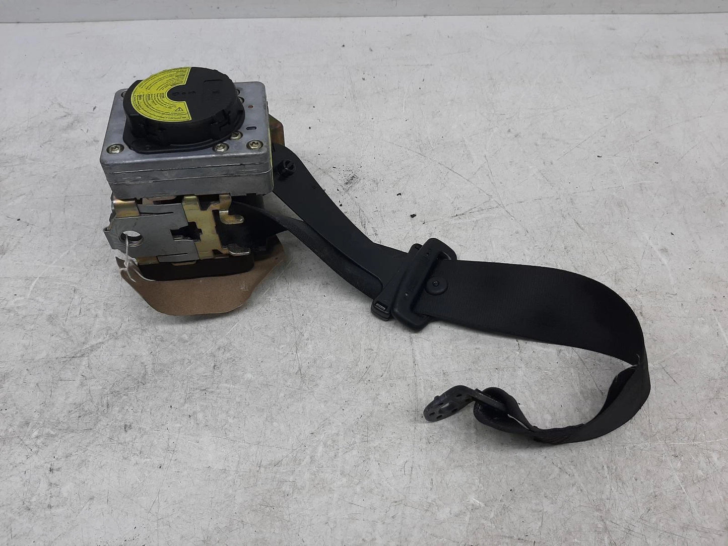 Volkswagen Passat 5Dr Rear Left Passengers Seat Belt 