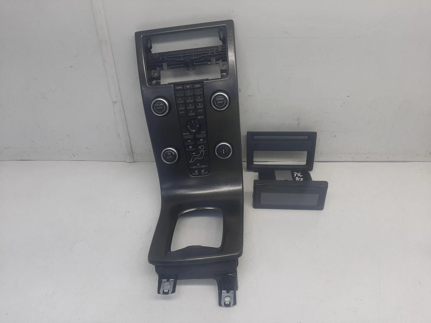 Volvo C30 Mk1 OE Radio/CD/Stereo Head Unit No Code Available 