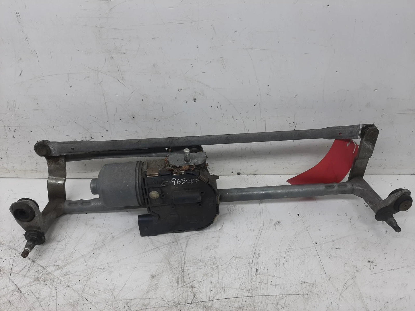 Volkswagen Golf Mk6 (5K) Front Wiper Motor 