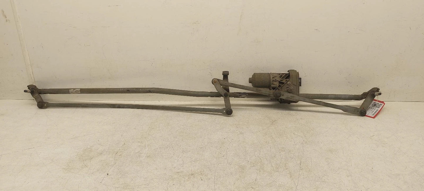 Peugeot 308 Front Wiper Motor With Linkage 