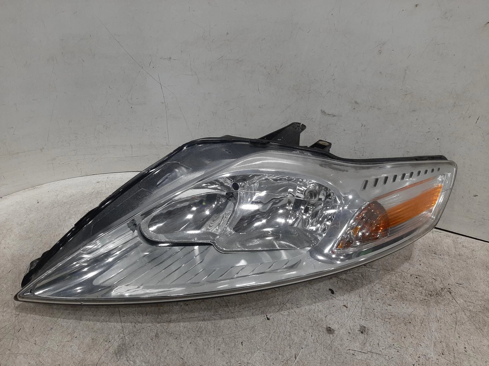 Ford Mondeo Mk4 FL N/S Passengers Left Front Headlight Headlamp 7S7113101FF 
