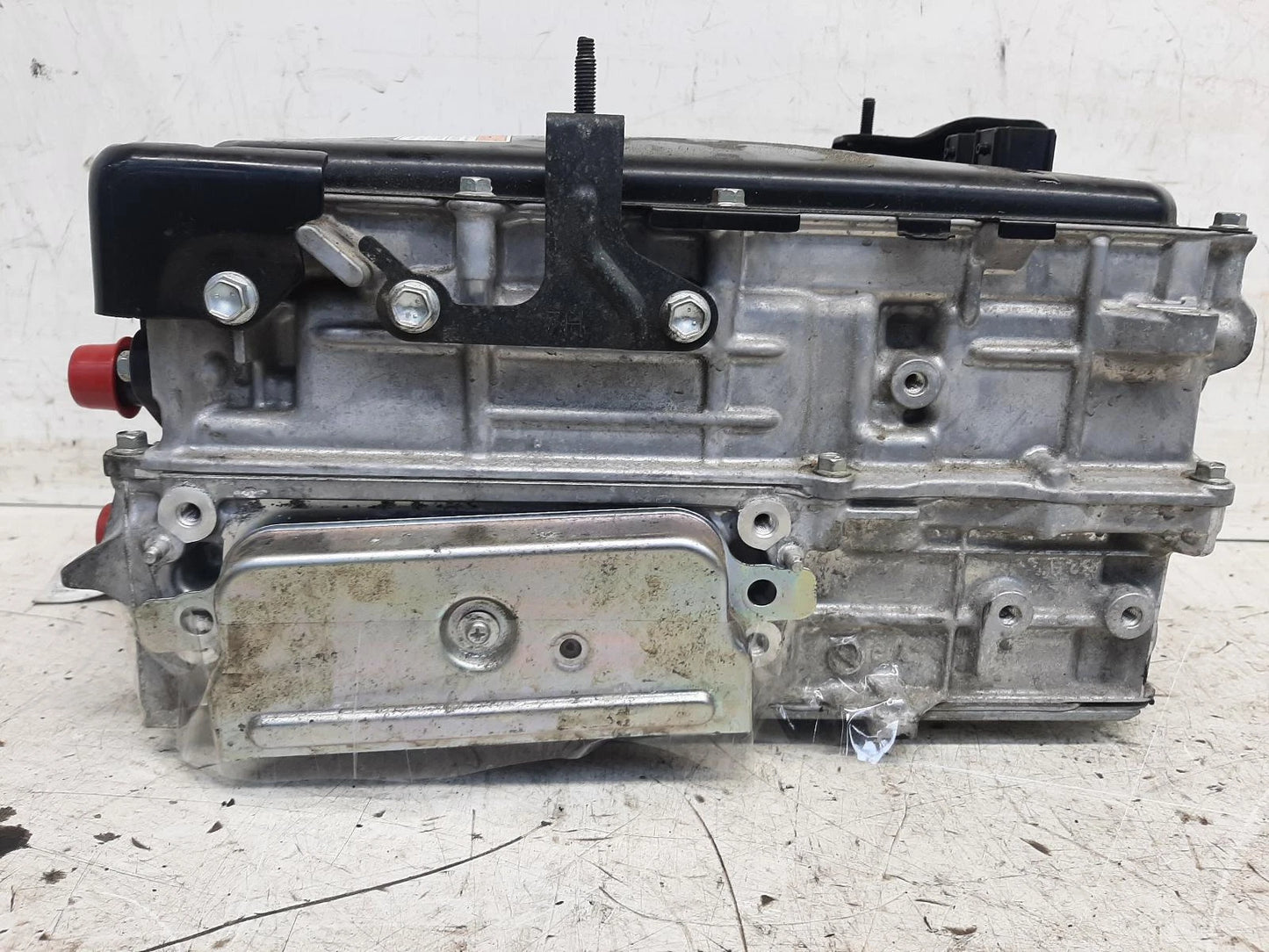 Toyota Corolla Mk12 (E210) VOLTAGE CONVERTER 