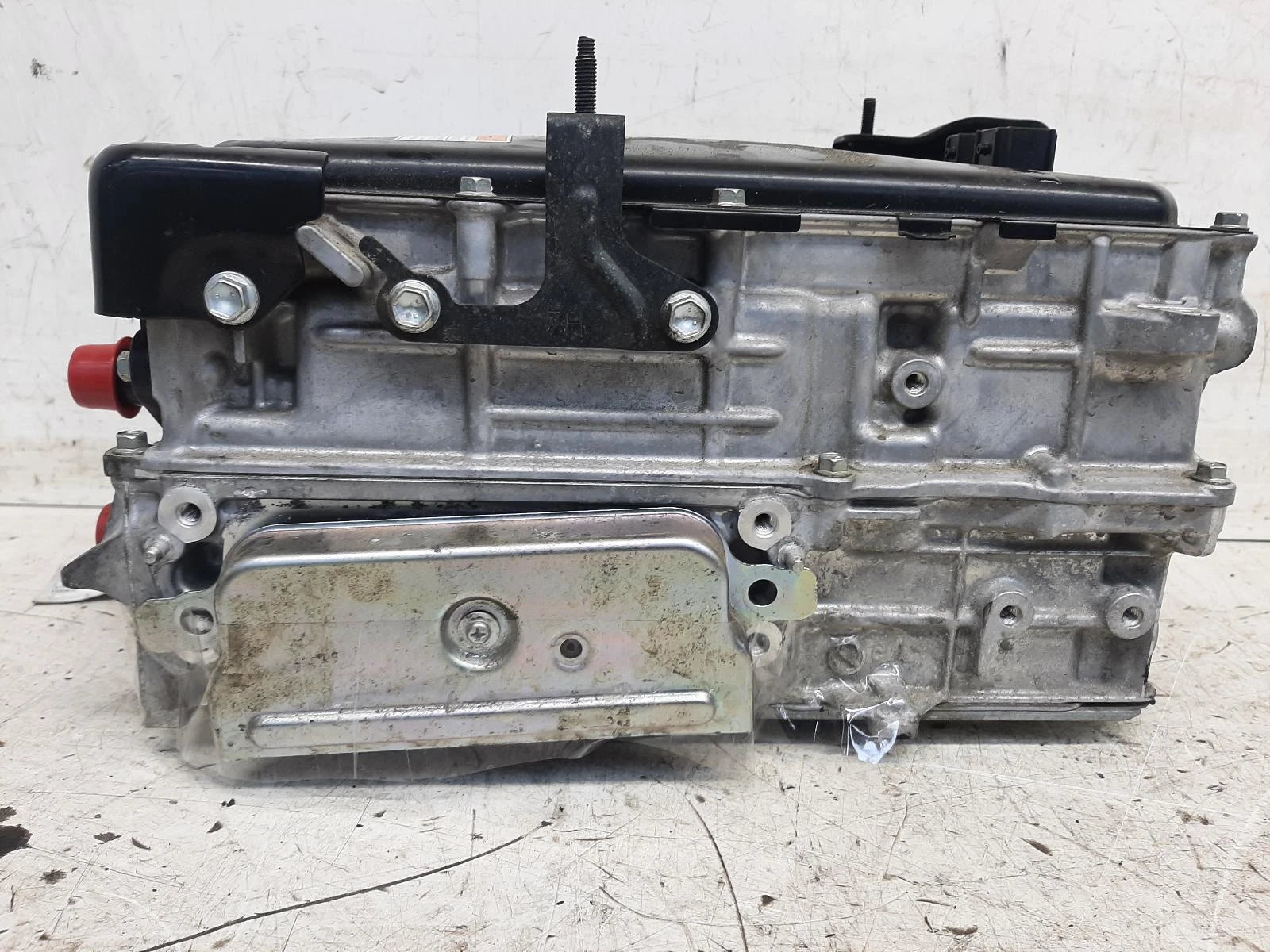 Toyota Corolla Mk12 (E210) VOLTAGE CONVERTER 