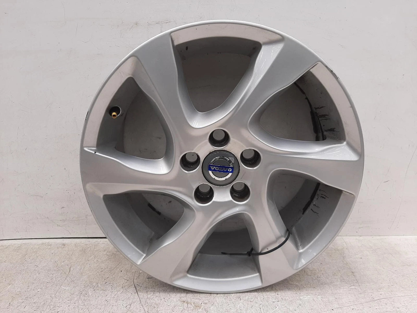 Volvo V40 Mk3 Alloy Wheel 7.0JX17H2 6 Spoke 