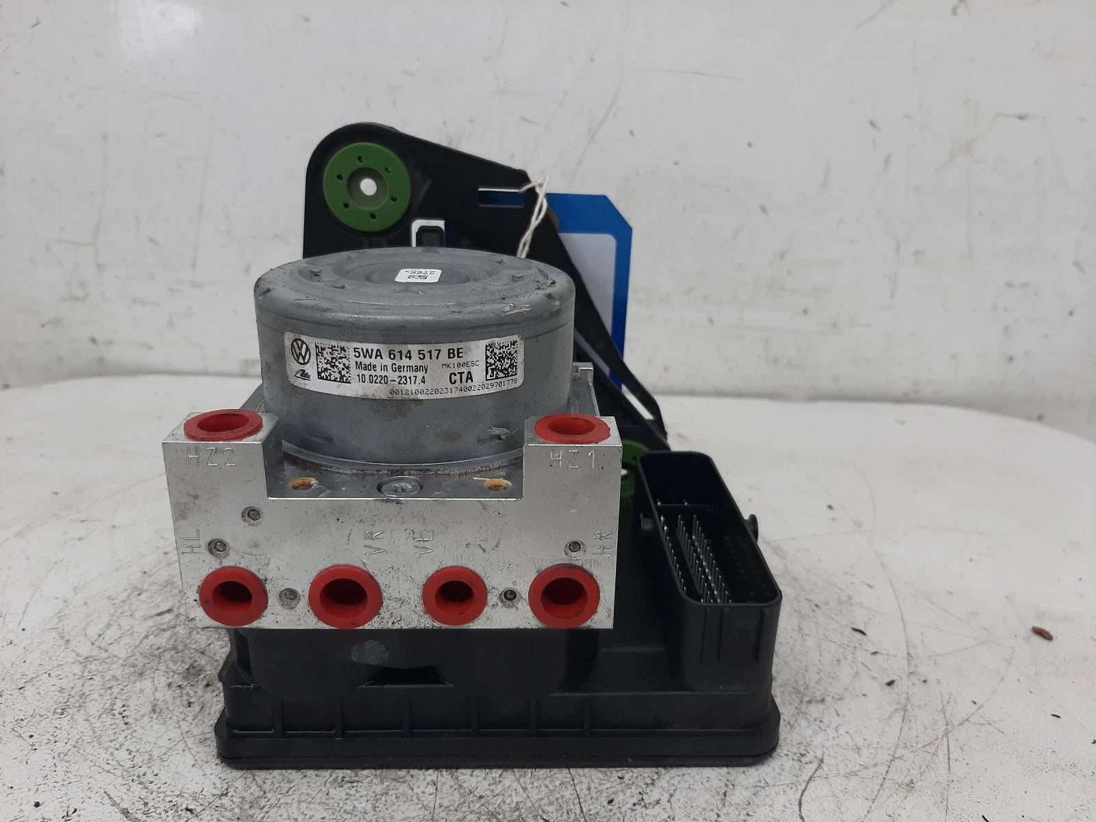Volkswagen VOLKSWAGEN GOLF ABS Pump/Modulator 