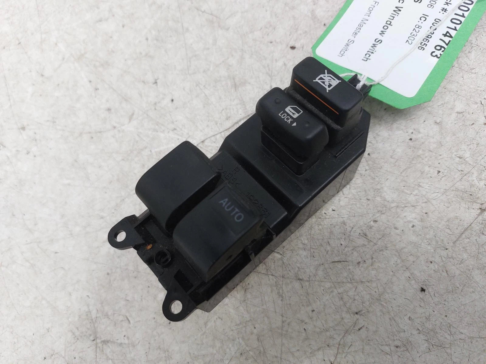 Toyota Yaris Mk2 (XP90) O/S Right Front Drivers Window Switches 