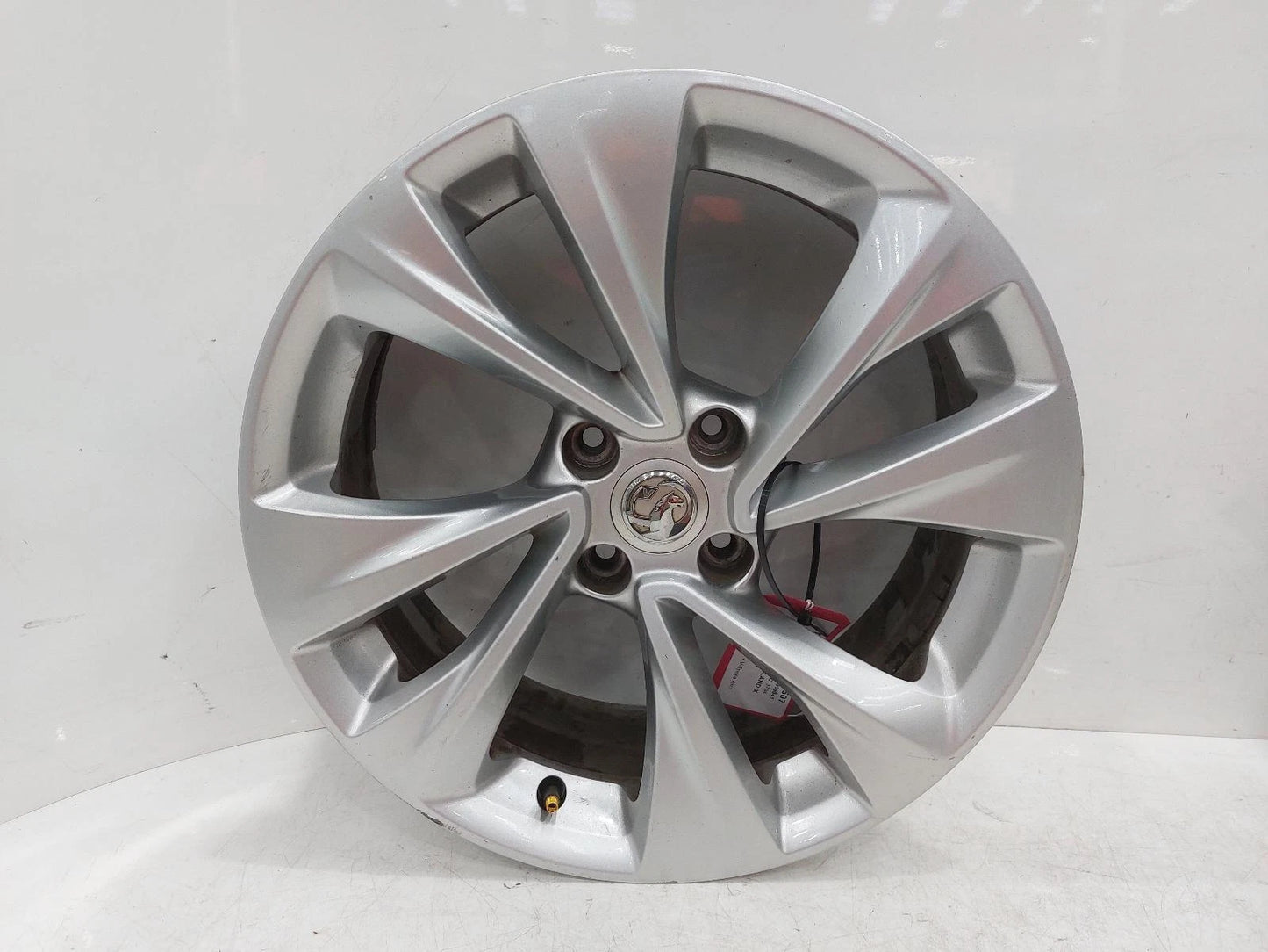 Opel Crossland X Mk1 Wheel 6.5Jx17 4 V-Spoke 