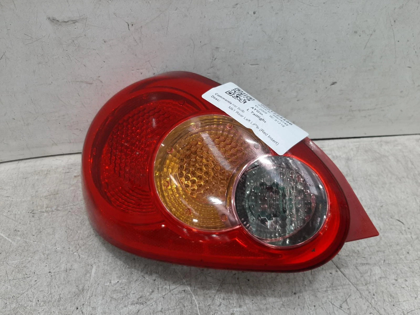 Toyota Aygo Mk1 N/S Passengers Left Rear Bulb Taillight Tail Light 
