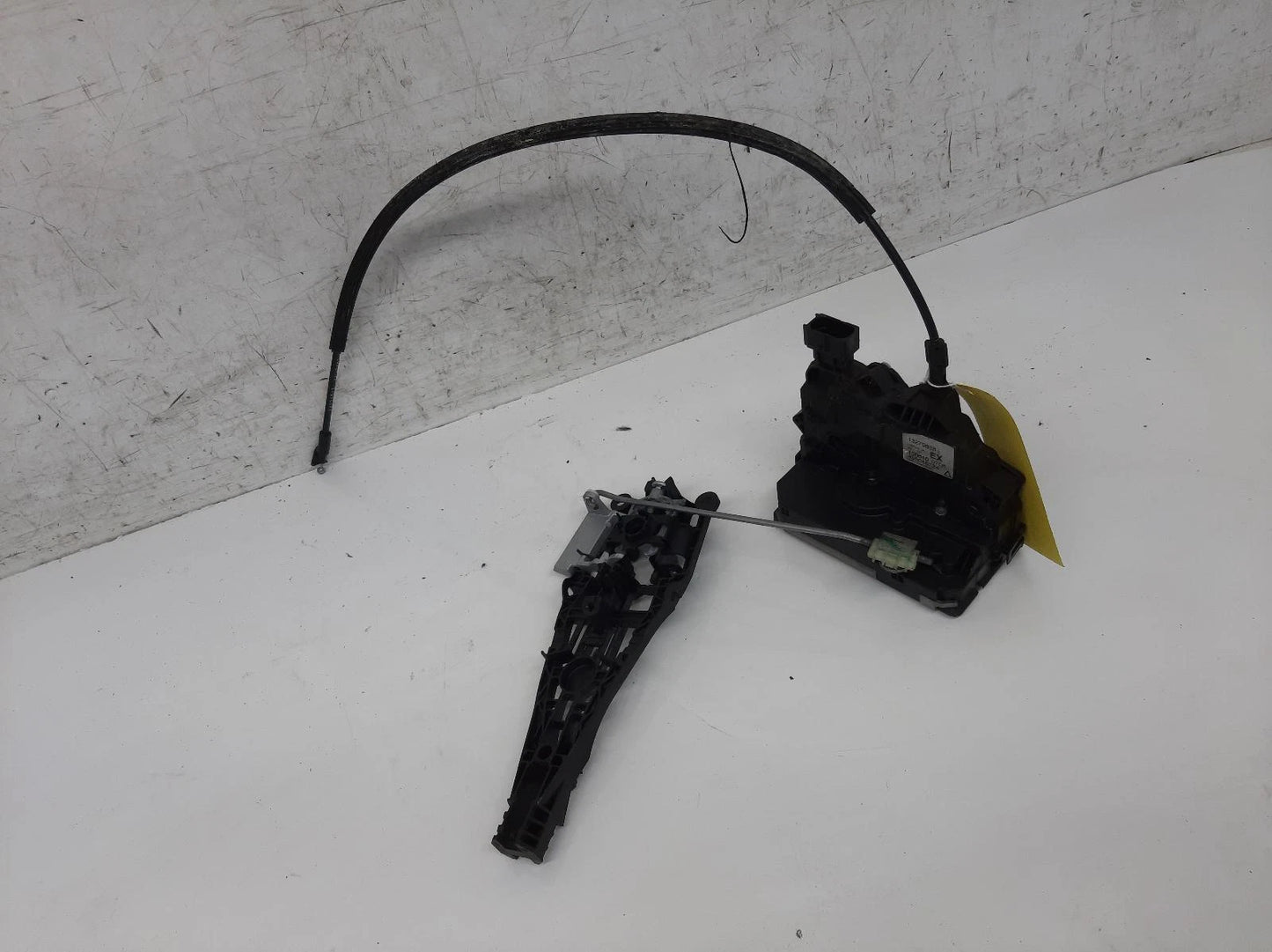 Opel Meriva Mk2 (B) Rear Left Door Lock Assembly 