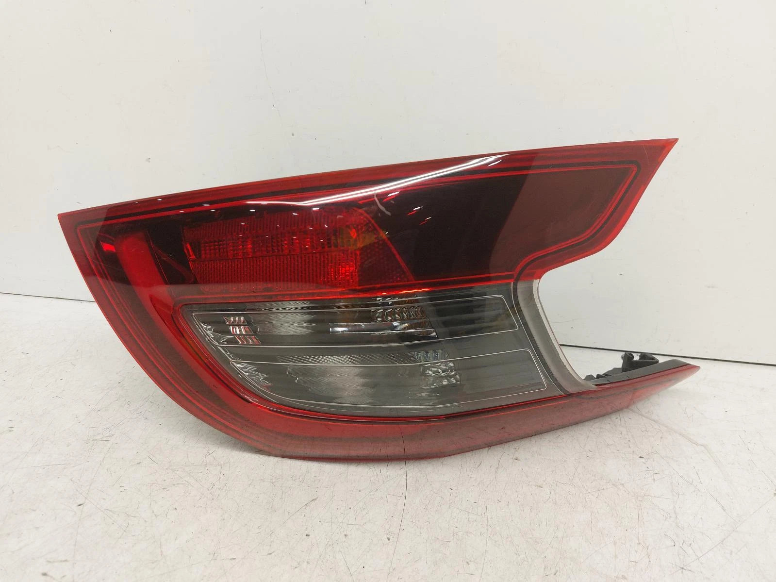 Peugeot 308 Mk2 N/S Passengers Left Rear Outer Taillight Tail Light 