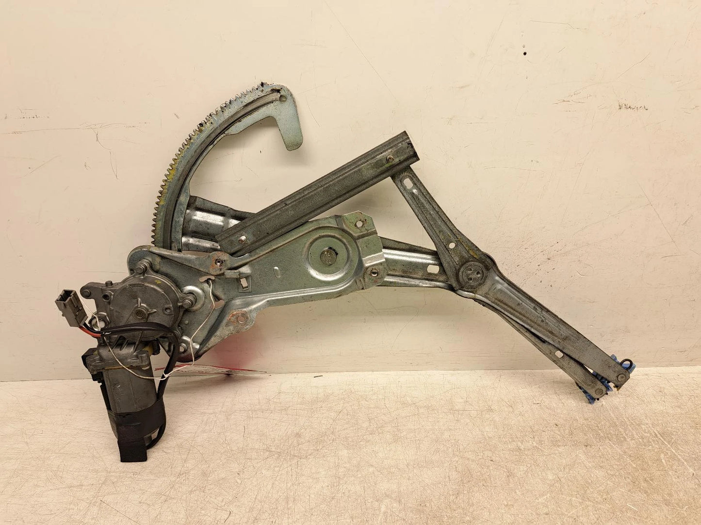 Volvo 940-960 Window Regulator Front Passengers Side 