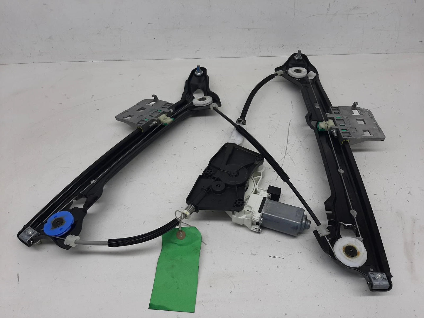 Volkswagen Arteon Window Regulator Rear Passengers Side 