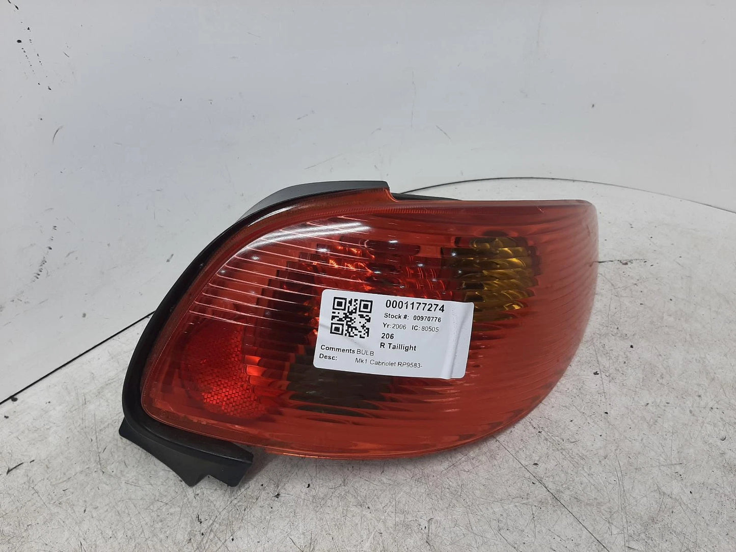 Peugeot 206 Mk1 O/S Drivers Right Rear Taillight Tail Light 