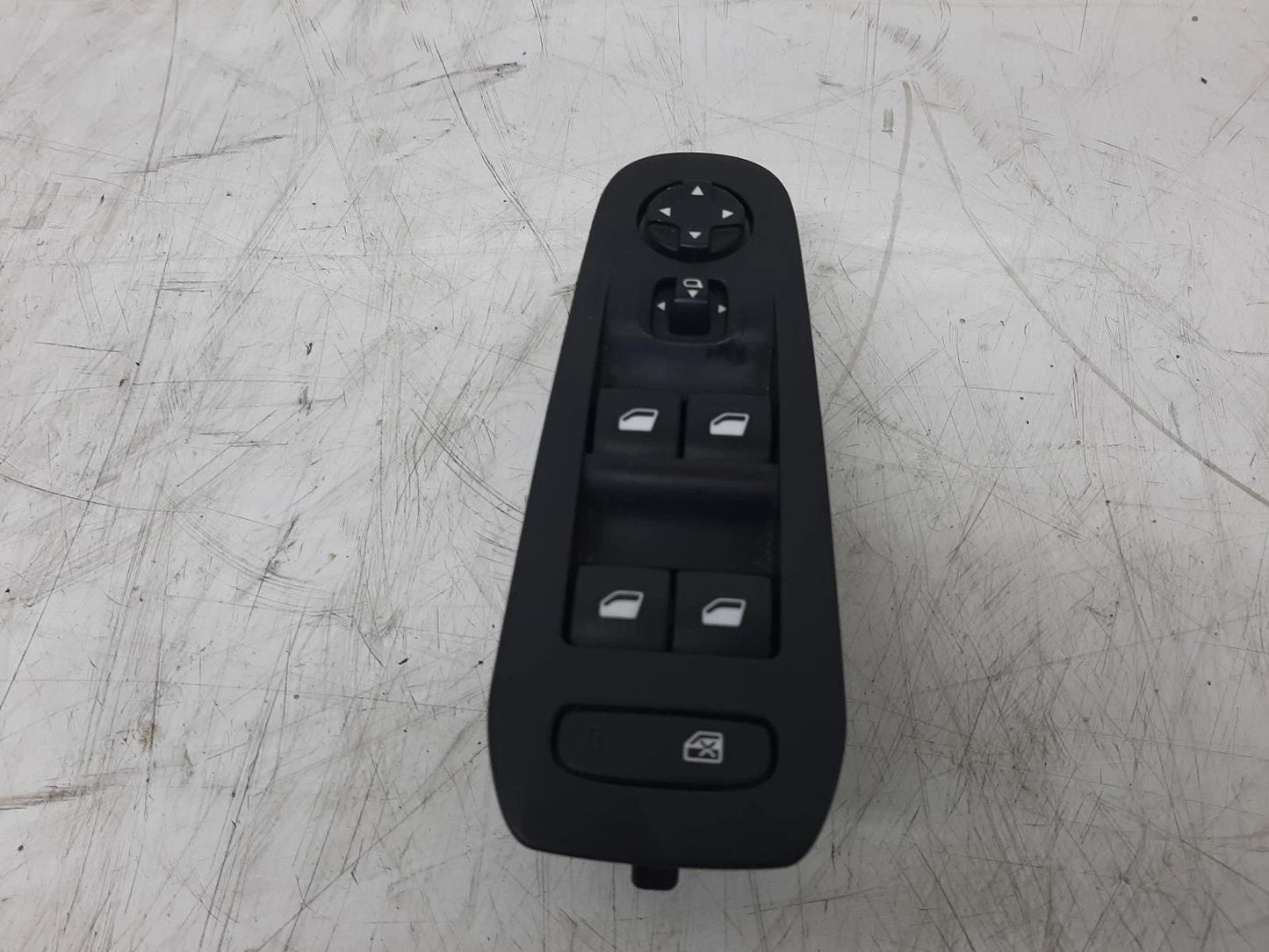 Peugeot 308 Mk2 (T9) Front Right Window Switches 