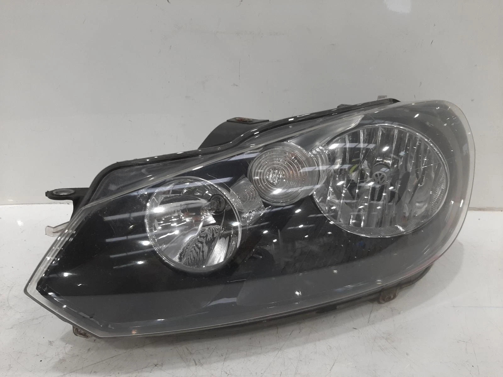 Volkswagen Golf Mk6 (5K) N/S Passengers Left Front Headlight Headlamp 