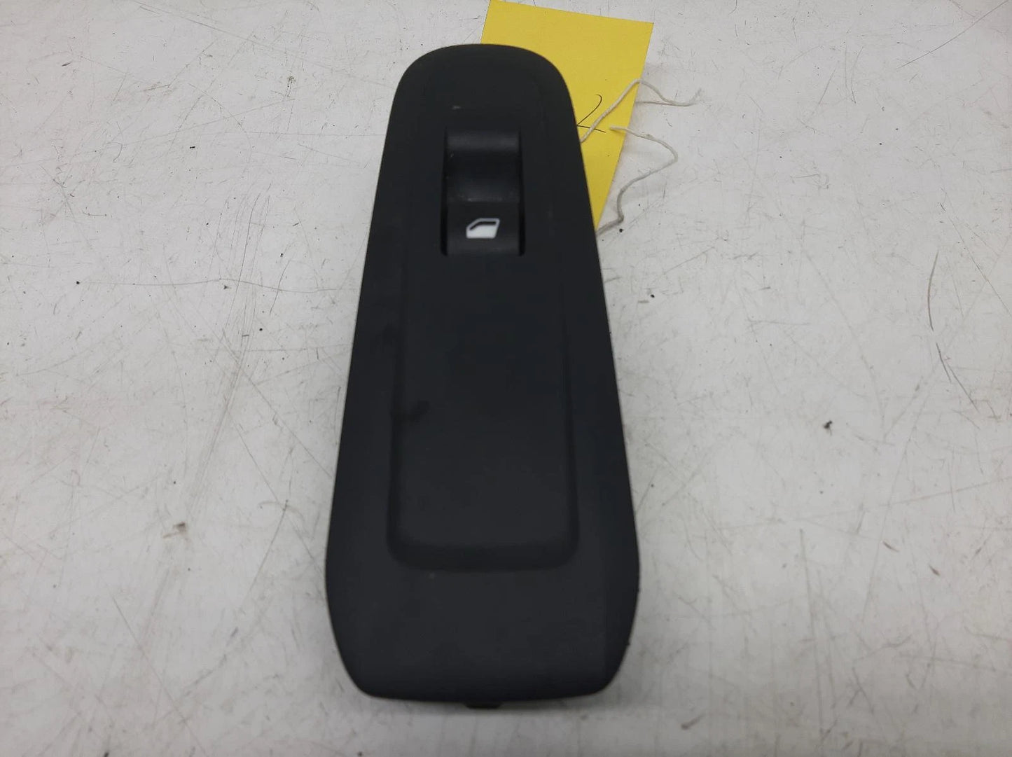 Peugeot 308 Mk2 (T9) N/S Left Front Passengers Window Switch 