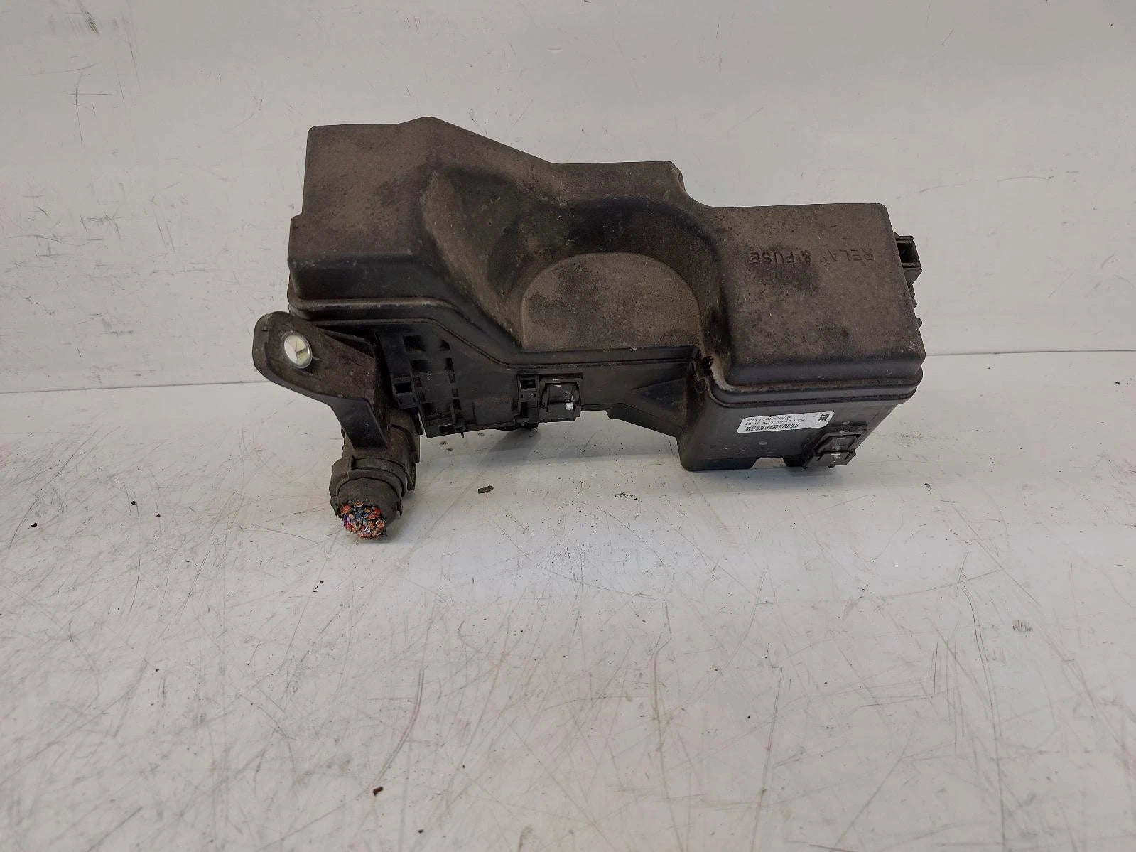 Peugeot 108 Mk1 Main Fuse Box 