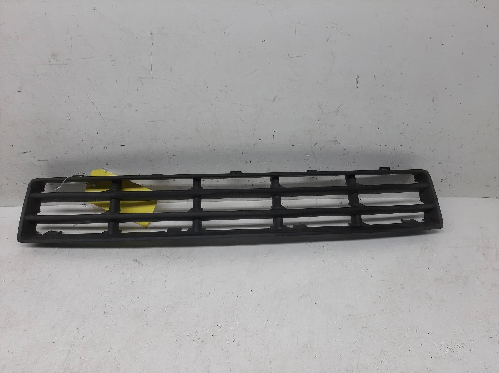 Volkswagen Golf 1J Front Lower Centre Grille Grill 
