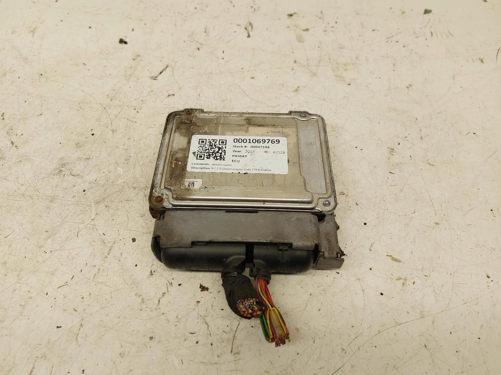 Volkswagen Passat 2.0L Cffb Diesel ECU Engine Control Unit 