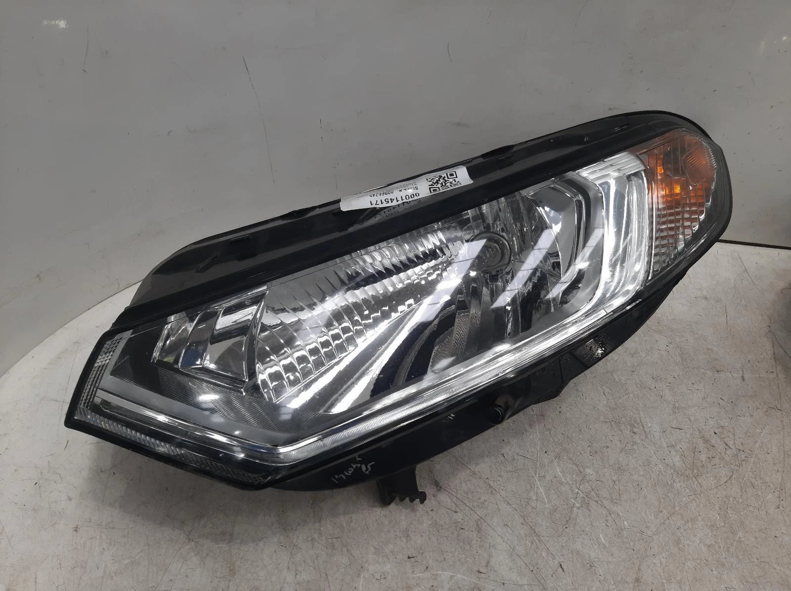 Ford Ecosport Mk1 (B515) N/S Passengers Left Front Headlight Headlamp 