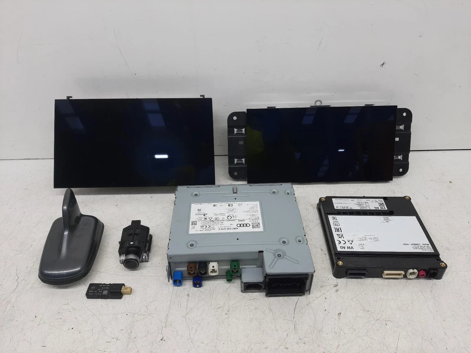 Audi A6 Mk5 (C8) SAT. NAV. UNIT Satellite Navigation Head Unit 