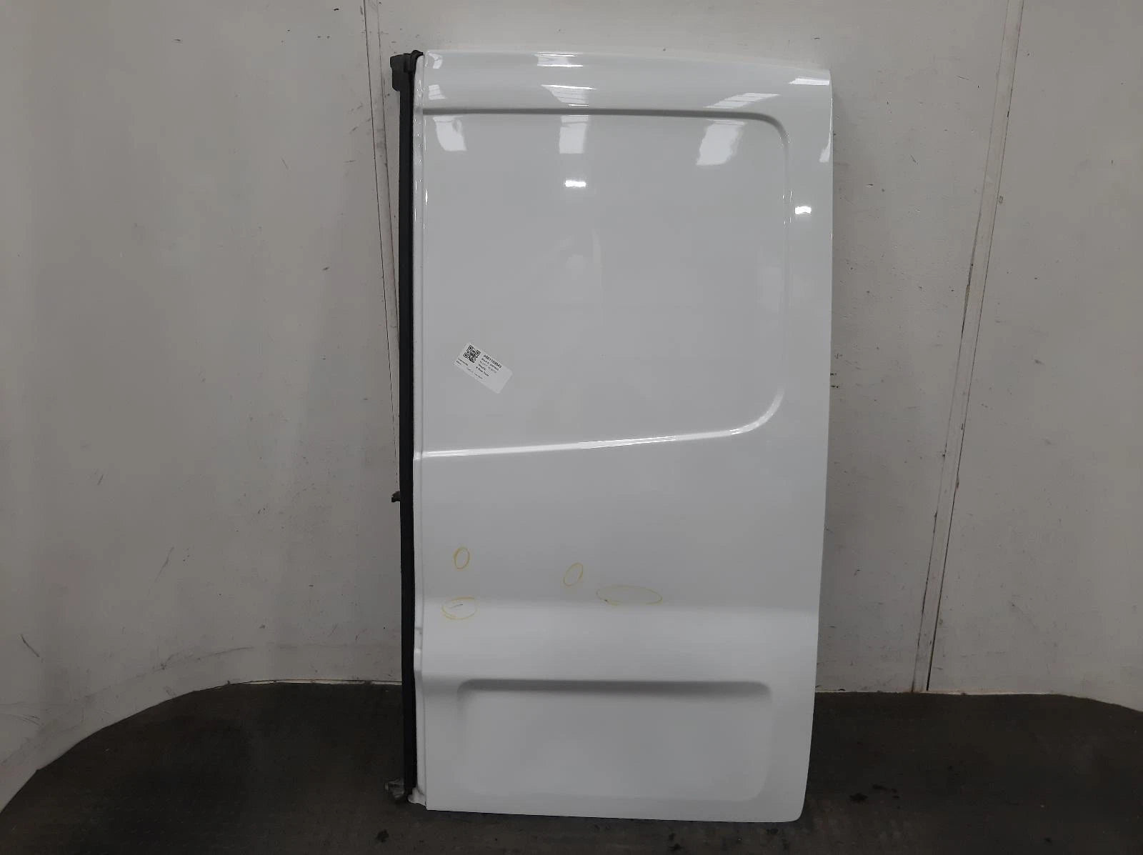 Renault Trafic Iii Van White O/S Right Rear Door 